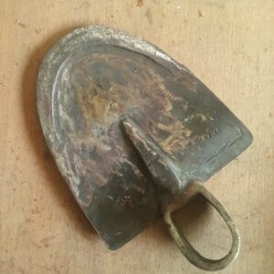 Heavy Duty Hand-Forged Lamongan Garden Hoe – 21.1 cm Blade – Built for Sticky Clay Soils